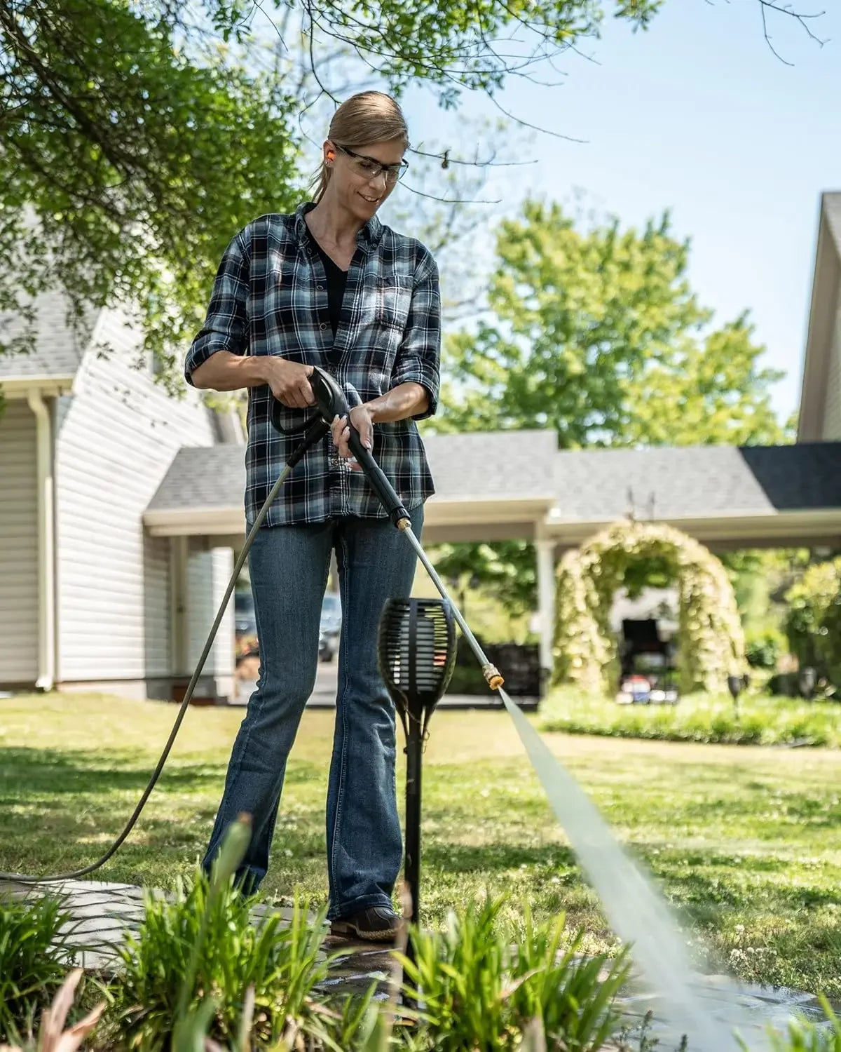 Simpson Cleaning 2800 PSI Gas Pressure Washer, 2.3 GPM,  Includes Spray Gun and Extension Wand, 4 QC Nozzle Tips, 1/4-in. x 25-ft. MorFlex Hose